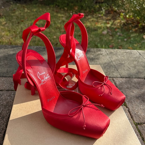 Christian Louboutin Cassia Ballerina Pumps - Picture 1 of 8